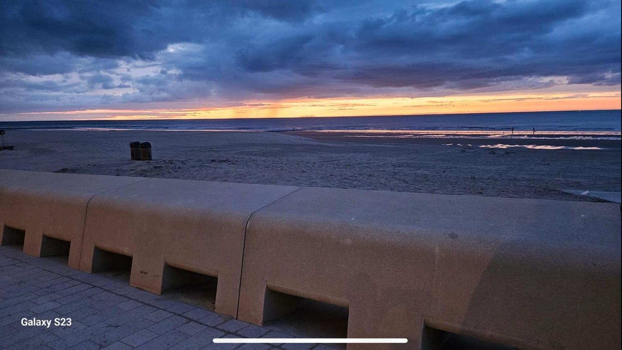 Zeezicht, Volledig Gerenoveerd Luxe Appartement Middelkerke Esterno foto